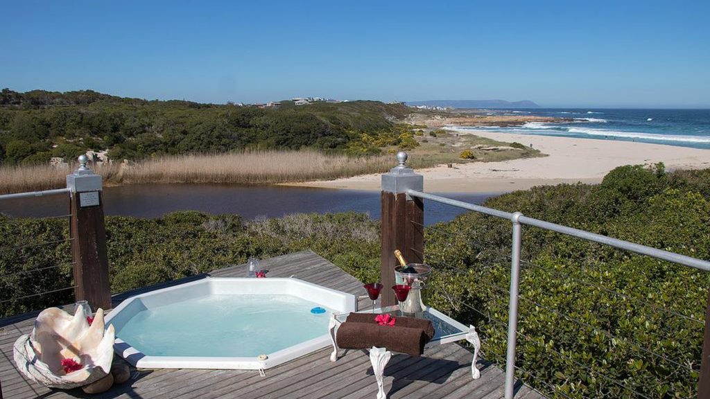 Kennedy's Beach Villa, proposal spot
